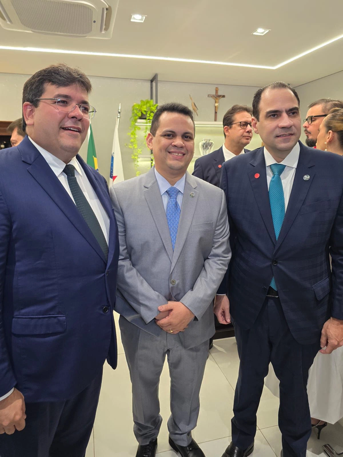 Nova diretoria da OAB-PI toma posse em solenidade marcada por otimismo com a presença do Governador Rafael Fonteles