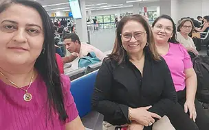 Prefeita Lúcia Lacerda participa da cerimônia do Selo Ouro de Alfabetização