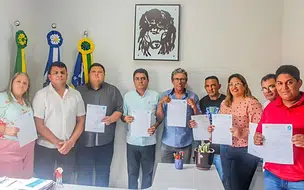 Prefeito João Mourão empossa novos secretários em Coivaras (PI)