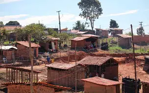 Prefeito anuncia regras para ocupação de calçadas e combate a invasões em Teresina