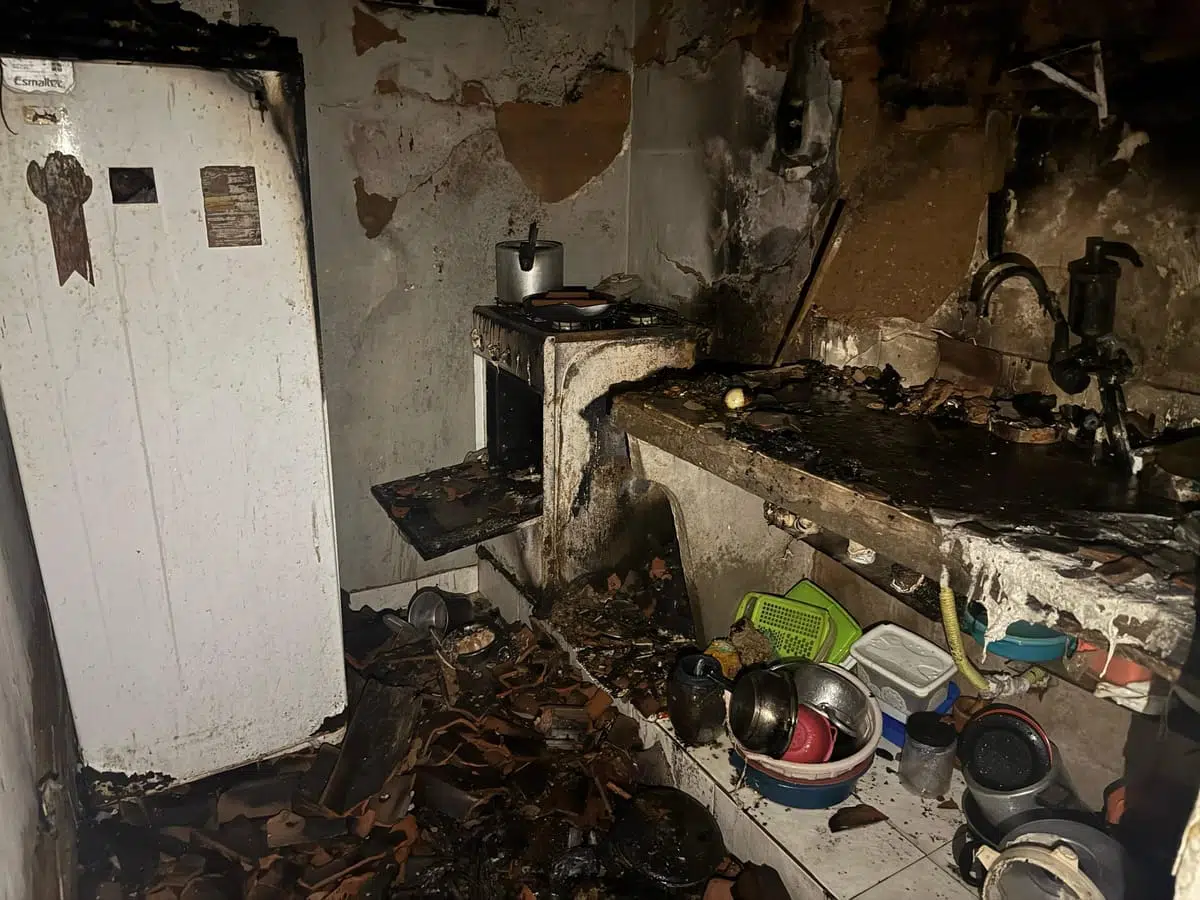 Incêndio de grandes proporções atinge residência no Mocambinho 3 após vazamento de gás