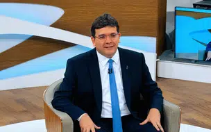 Educação integral e técnica é tema de entrevista com Rafael Fonteles no programa Roda Viva