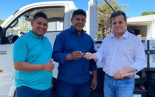 Caminhonete nova é entregue a Associação da Agricultura Familiar de Coivaras