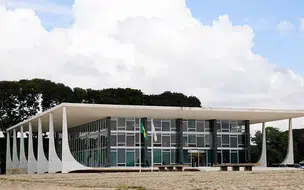 STF inicia interrogatório de ex-aliados de Bolsonaro em trama golpista