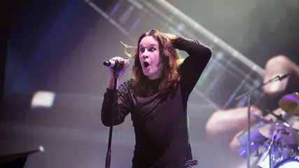 Ozzy Osbourne morre aos 76 anos após luta contra forma rara de Parkinson