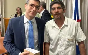 Justiça Federal participa de entrega de óculos a pessoas em situação de rua em Teresina