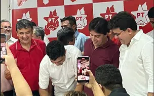 Prefeito de Curralinhos, Everardo Araújo, se filia ao PT em evento com Rafael Fonteles e Wellington