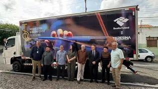 Orquestra Sinfônica de Teresina recebe caminhão-baú da Receita Federal