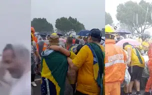 Manifestantes em ato pró-Bolsonaro são atingidos por raio no DF