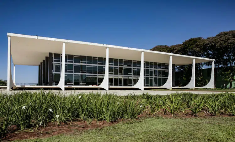STF manda investigar ataques contra símbolos religiosos