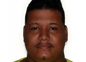 Homem é morto ao ter casa invadida por criminosos com coletes da polícia em Teresina