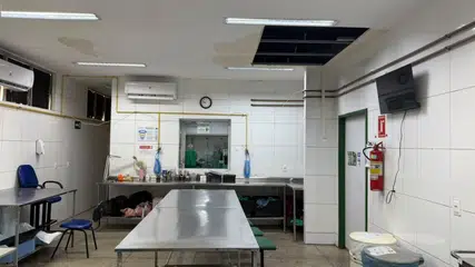 Coren-PI realiza vistoria no HUT após queda de parte do teto atingir enfermeira