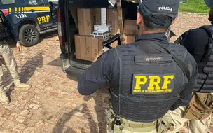 PRF apreende carga de 20 mil maços de cigarros contrabandeados em Barras
