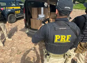 PRF apreende carga de 20 mil maços de cigarros contrabandeados em Barras