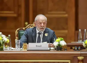 Na Índia, Lula defende governança global da IA liderada pela ONU