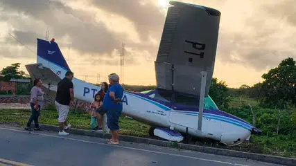 Avião faz pouso forçado em Barreirinhas-MA e mobiliza moradores