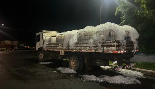 PRF intercepta caminhão com mais de 1 tonelada de tilápias vivas em Piripiri