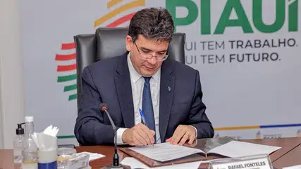 Governador anuncia reajuste de 5,6% para servidores estaduais; projeto será encaminhado à Alepi