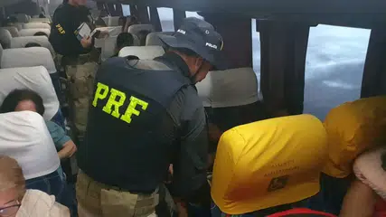 Idoso é conduzido por assediar passageira dentro de ônibus interestadual em Teresina