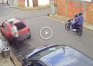 Assalto é registrado em vídeo no bairro Dirceu, próximo ao 8º Batalhão em Teresina