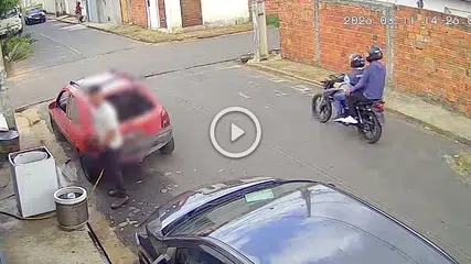 Assalto é registrado em vídeo no bairro Dirceu, próximo ao 8º Batalhão em Teresina