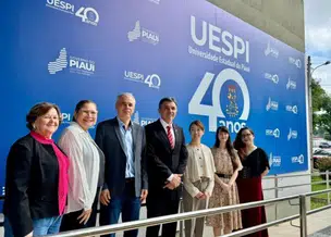 Consulado do Japão divulga bolsas de estudo na UESPI durante visita institucional