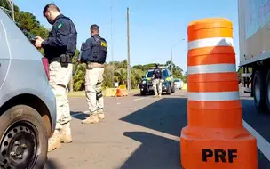 PRF resgata crianças raptadas na porta de escola em Barras