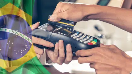 Endividamento das famílias atinge recorde e acende alerta no Brasil