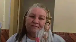 Professora morre atropelada por moto conduzida por adolescente em Lagoa de São Francisco