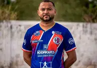 Jogador de futebol amador morre em acidente de moto na BR-407, em Paulistana
