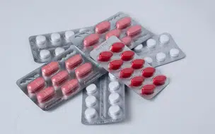 Anvisa autoriza novo medicamento para enxaqueca