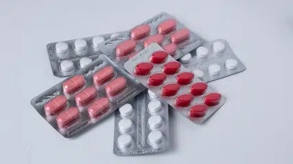 Anvisa suspende corticoide e remédio para colesterol após irregularidades