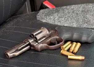 Motorista de app é preso em flagrante por porte ilegal de arma em fiscalização da PRF em Teresina