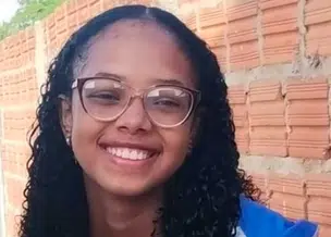 Adolescente desaparece na zona Norte de Teresina e família busca ajuda para encontrá-la