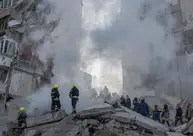 Ataque russo deixa pelo menos três mortos e mais de 40 feridos em Kiev