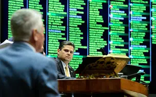 Congresso derruba veto e possibilita redução de penas pelo 8 de janeiro