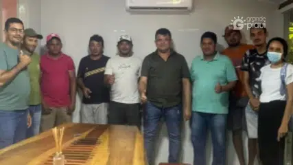Prefeito João Mourão se reúne com secretário de Agricultura para discutir melhorias em Coivaras