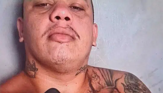 Homem é executado com mais de 25 tiros e esposa é baleada em Altos