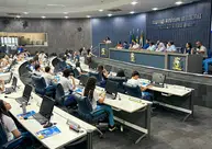 Alunos do Colégio Sagrado Coração de Jesus participam do 3º Escola na Câmara