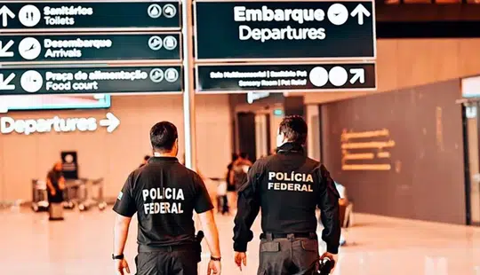 Passageiro é conduzido pela PF após dizer que carregava bomba em bagagem no aeroporto de Teresina