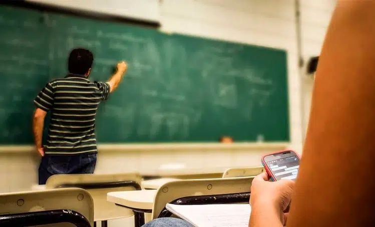 Governo Federal fixa em R$ 5,1 mil novo piso nacional do magistério