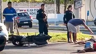 Acidente entre carro e moto na Av Zequinha Freire em Teresina resulta em dois feridos