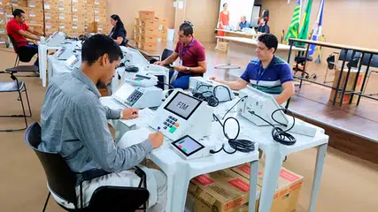 TRE-PI realiza simulado com urnas eletrônicas para as eleições 2026