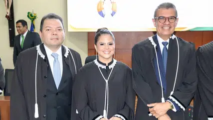Hillana Martina Lopes faz história como primeira juíza titular da classe dos juristas no TRE-PI