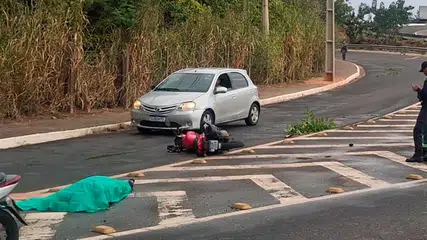 Motociclista perde controle de moto e morre em acidente na alça da ponte Anselmo Dias