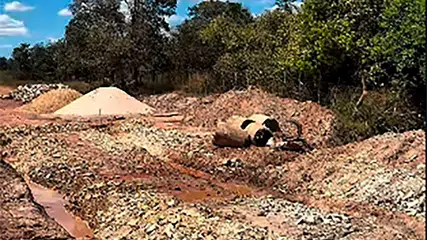 Prefeitura inicia construção de passagem molhada na localidade Reino Novo em Coivaras