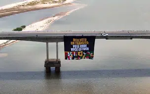 Ativistas fazem ato na ponte entre Parnaíba e Araioses pela importância do voto em trânsito