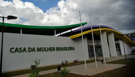 Mulher é morta a facadas em Beneditinos; tio do marido é o principal suspeito
