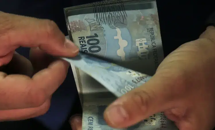 Desenrola Adimplentes começa a operar nesta terça-feira