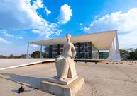 PEC do fim da escala 6x1 já conta com relatório favorável na CCJ